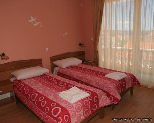 Villa Cezar Kaštel Lukšić Cameră foto