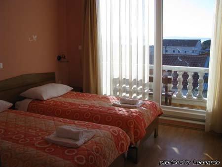 Villa Cezar Kaštel Lukšić Cameră foto